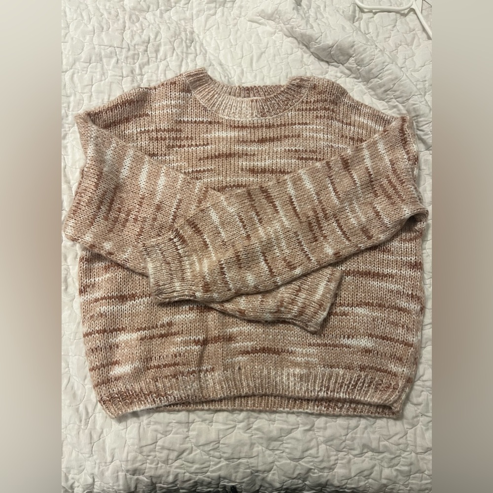 Cocovive,Long sleeve cropped sweater, size medium.